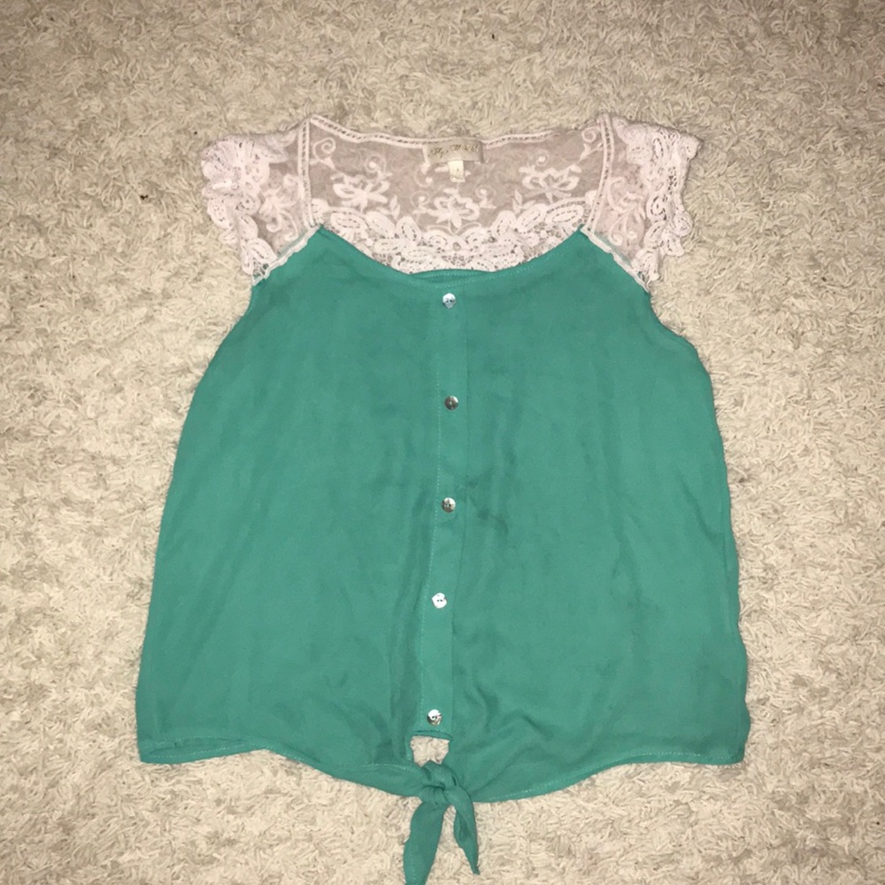 Green lace button down tank top!